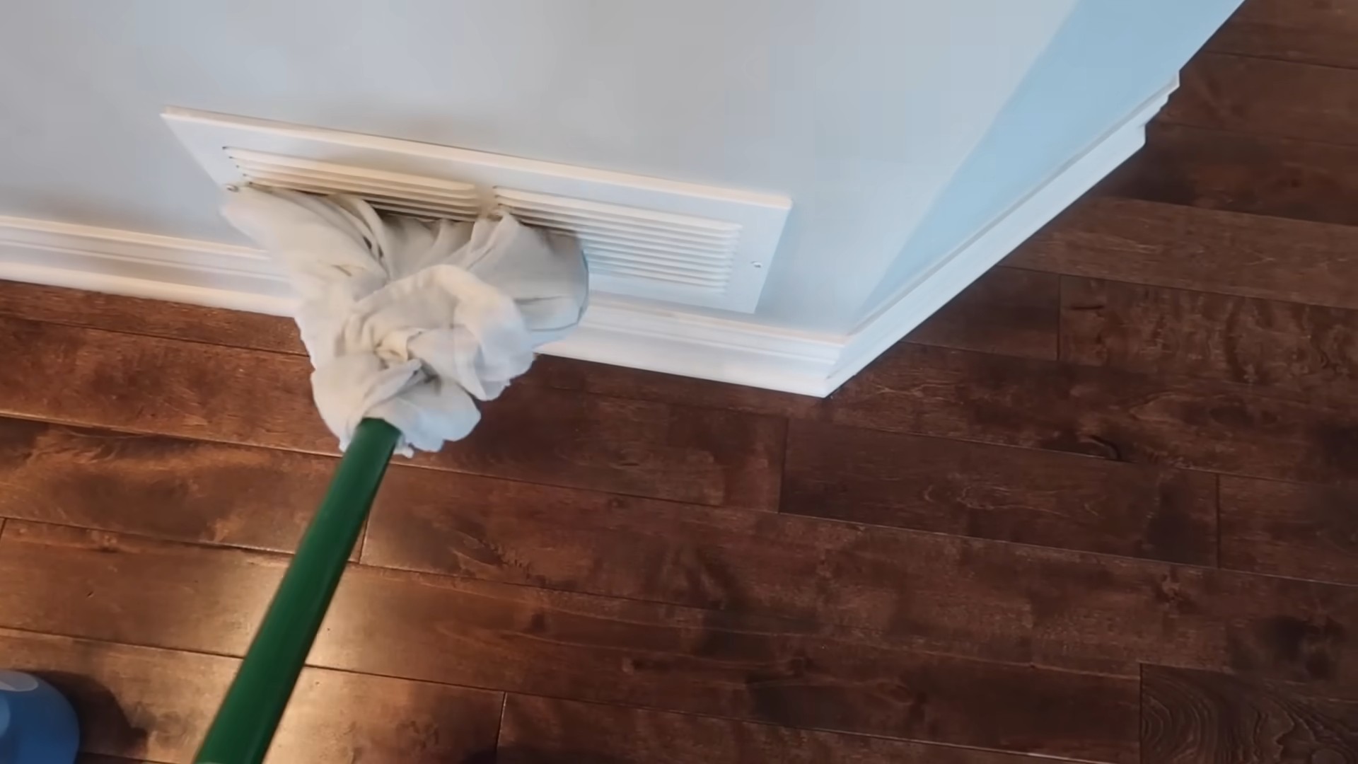 Stop Dust on Furniture