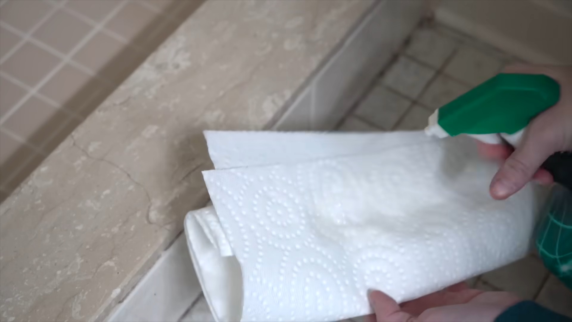 Bleach cleaning hacks